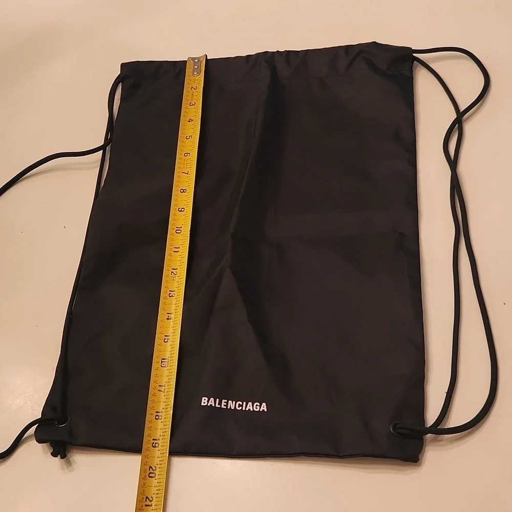 Balenciaga black nylon drawstring backpack - Picture 4 of 5